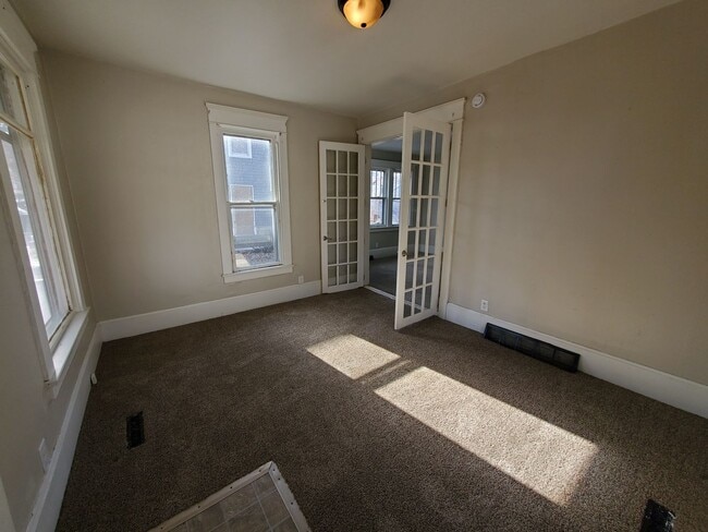 Photo - 2 Bedroom House in Rock Island