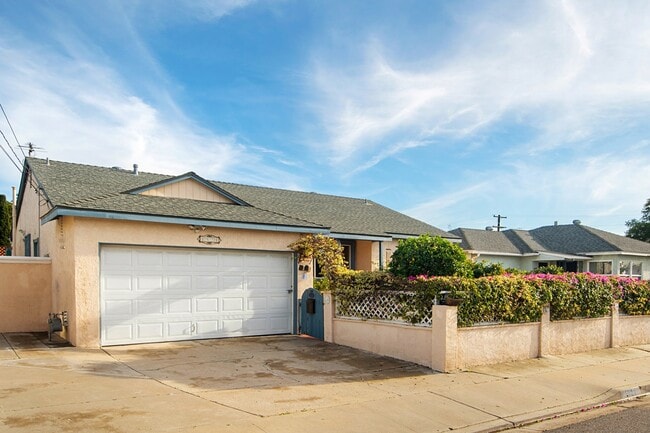 Photo - 1921 Rowan St