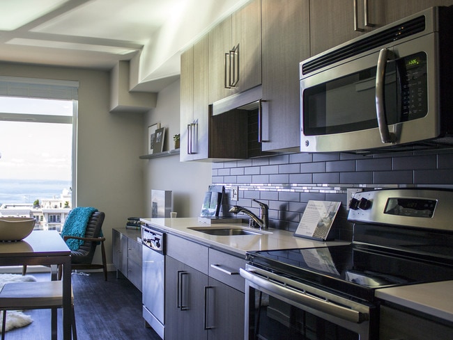 Photo - 306 Queen Anne