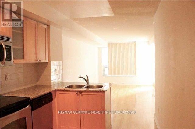 Photo - 761 Bay St. Unit 303