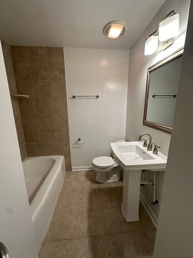 Photo - Cherokee Hills Unit 10 Cherokee