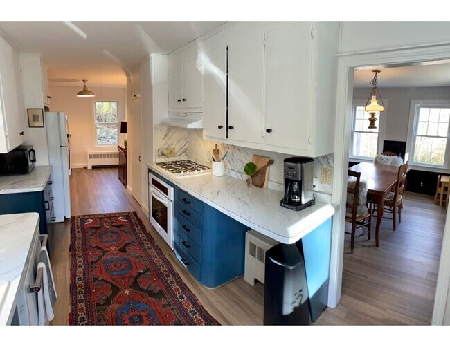 Galley Kitdhen - 80 Torrington Ave Rental