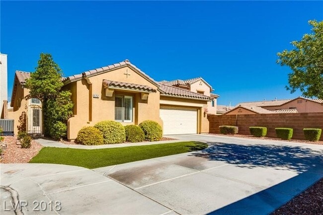 Photo - Gorgeous Cul-De-Sac Home with Casita, Pool & Spa!
