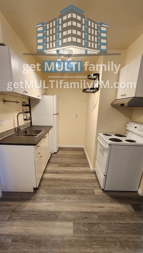 Photo - 1111 E Butler Dr-D