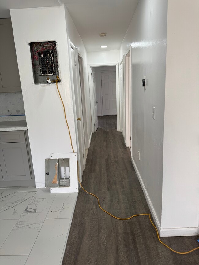 Hallway - 54 Ravine Ave Unit 1