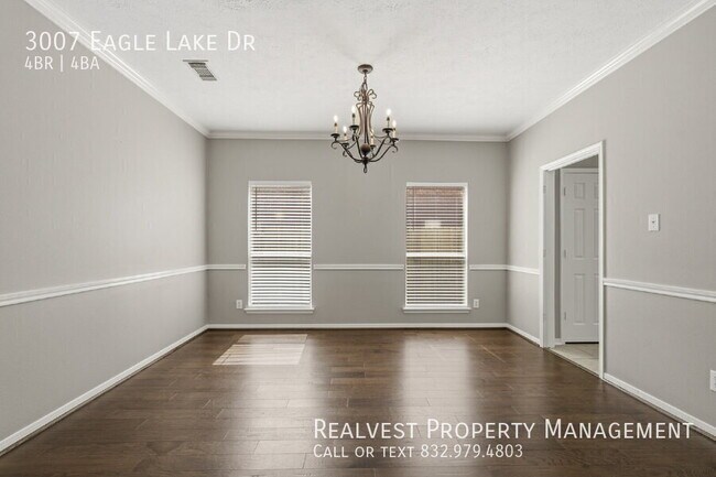 Photo - 3007 Eagle Lake Dr