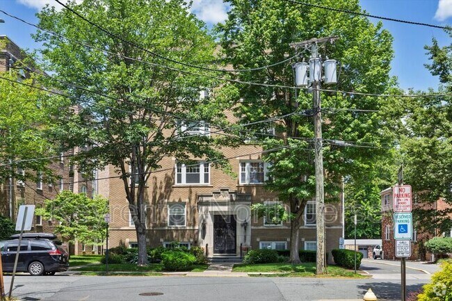 Building Photo - 45 Park Ave Unit 23 Rental