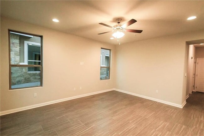 Photo - 6814 E Riverside Dr