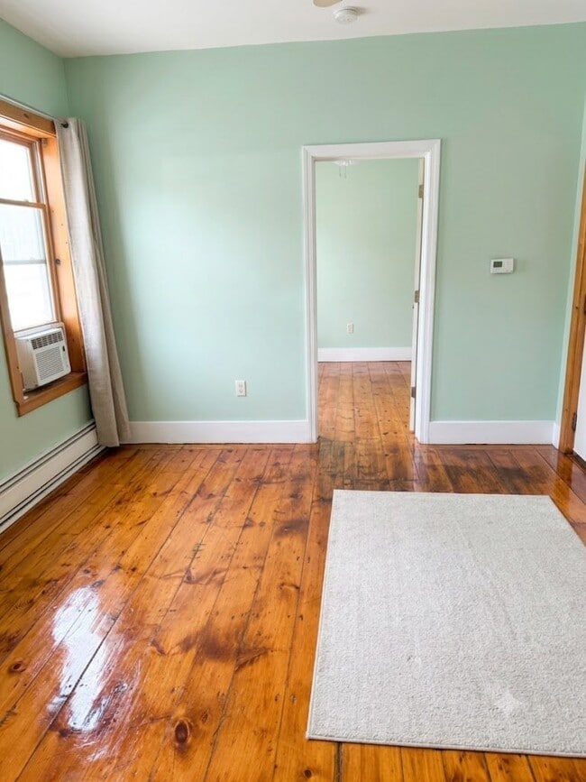 Photo - 146 Chandler St Unit 3