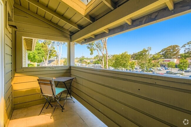 Building Photo - Spacious 3BR in Chula Vista – Renovated Ki... Rental