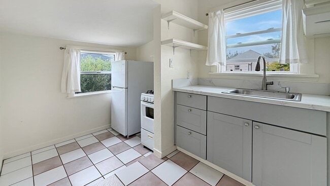 Photo - 859 47th St Unit D