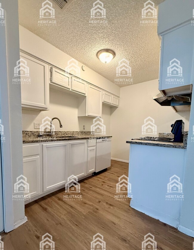Photo - 101 N Bugle Dr