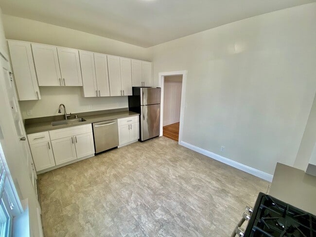 Photo - 1081 Natoma St