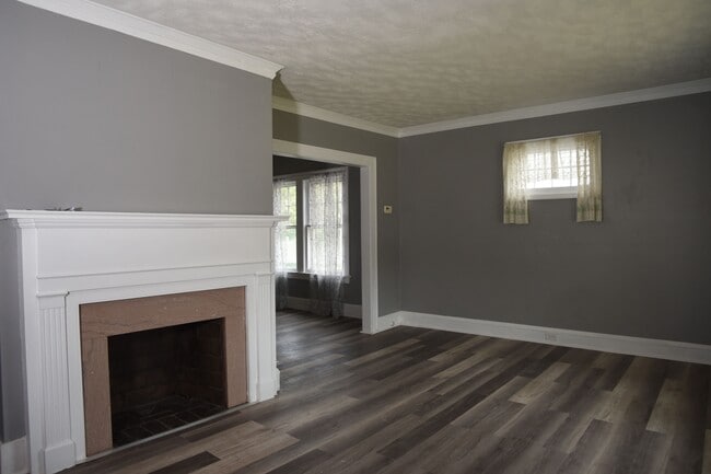 Photo - 13407 Cedar Rd