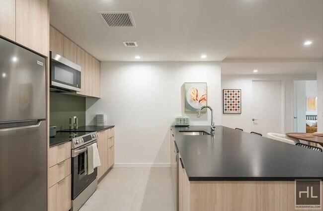 Photo - 975 Nostrand Ave Unidad 330