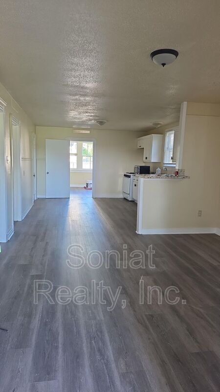 Photo - 8025 Pompano St