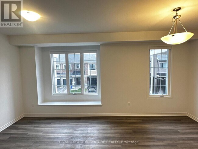 Photo - 1259 Lily Cres