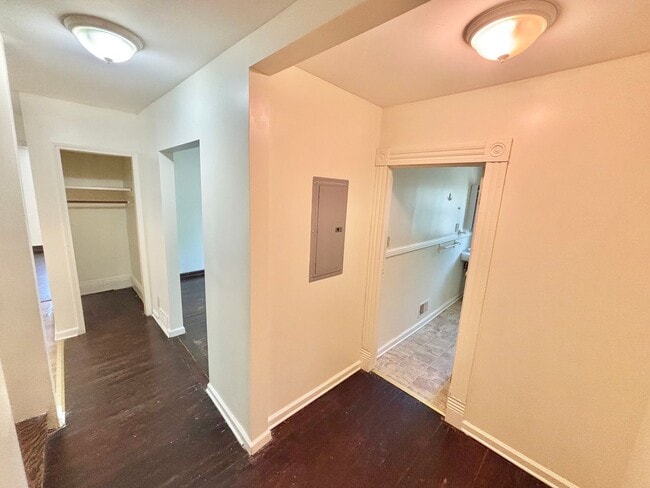 Photo - 832-834 S Plymouth Ave Unit 834 S Plymouth Ave