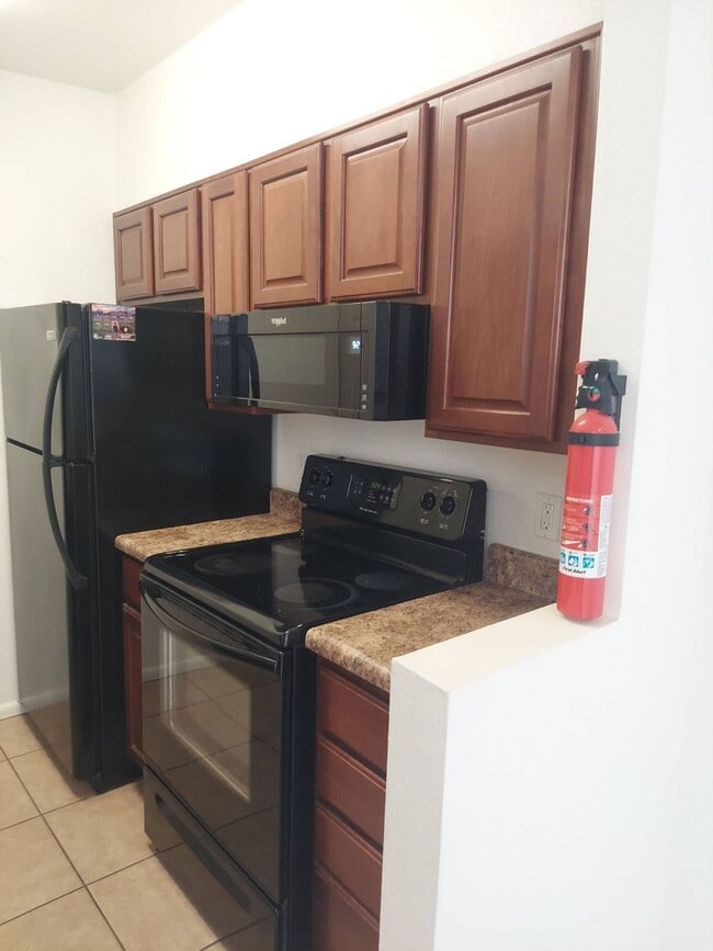 Photo - 1745 E Glenn St