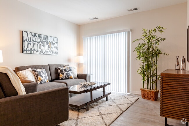 1BR 1BA - 687SF