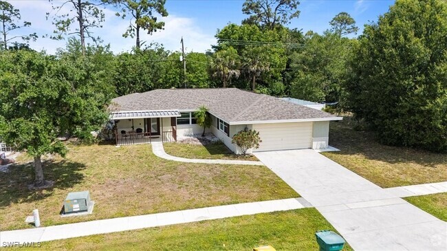 Building Photo - 2473 Poinciana St Rental