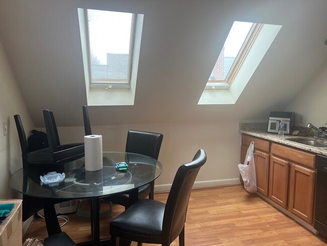 Photo - 542 Eastern Ave Unidad 3