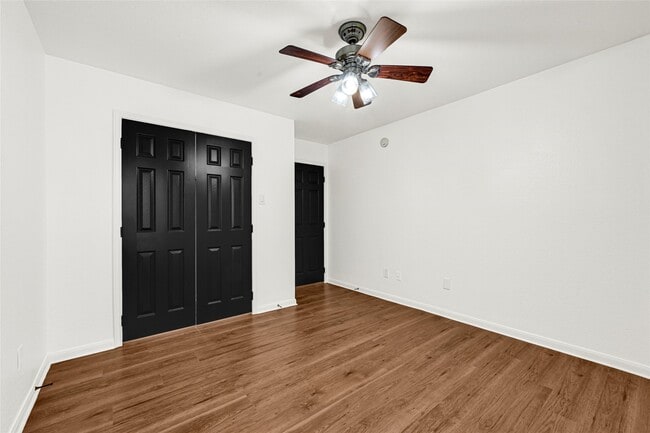 Photo - 15911 Breanna Ln