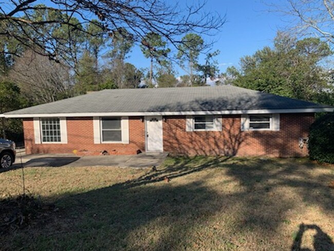 Brick ranch 3/4 BR - Brick ranch 3/4 BR House