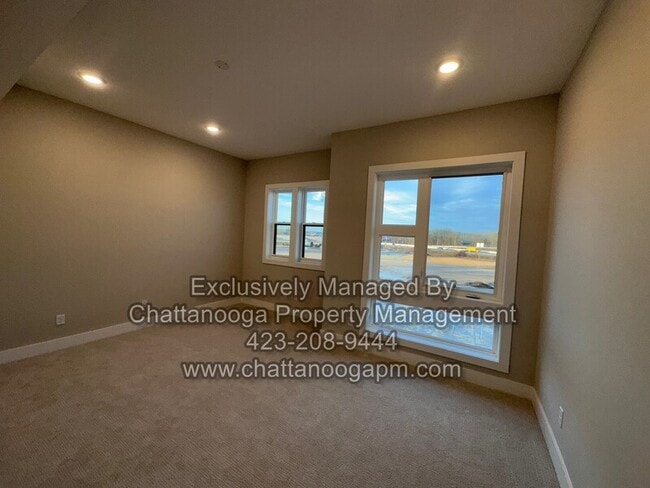 Photo - 7175 Gdn Grv Wy