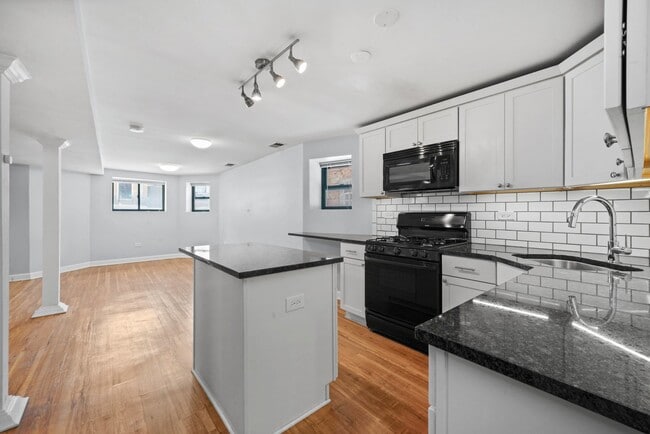 Photo - 2642 N Sacramento Ave Unit G
