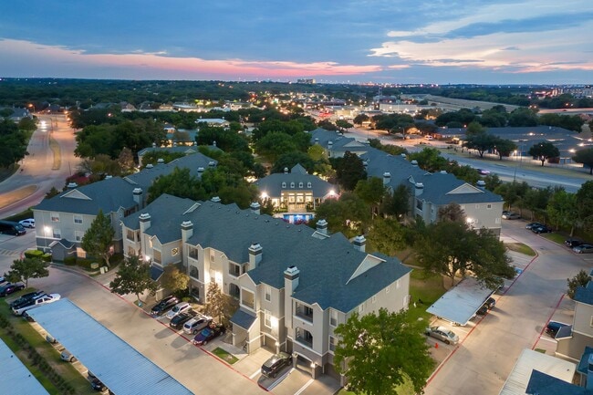 Building Photo - Marquis at Stonegate