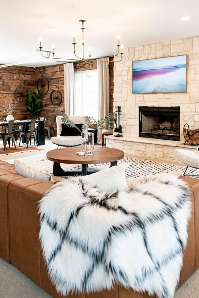 Building Photo - 8442 E McNelly Rd Unit ID1335207P