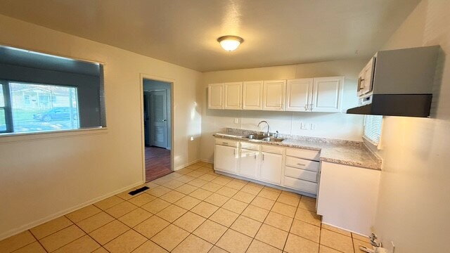 WESTSIDE - 3 BEDROOM RANCH HOME AVAILABLE NOW!