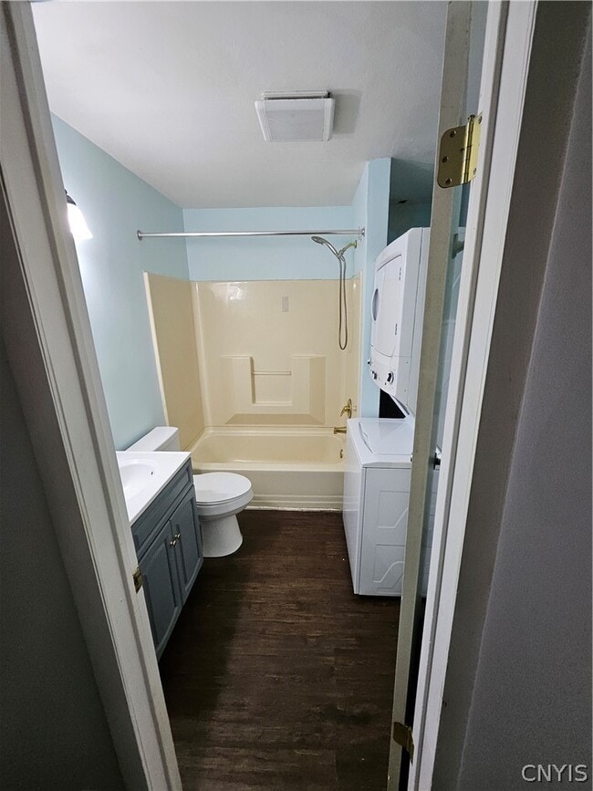 5 Perry Hill Rd