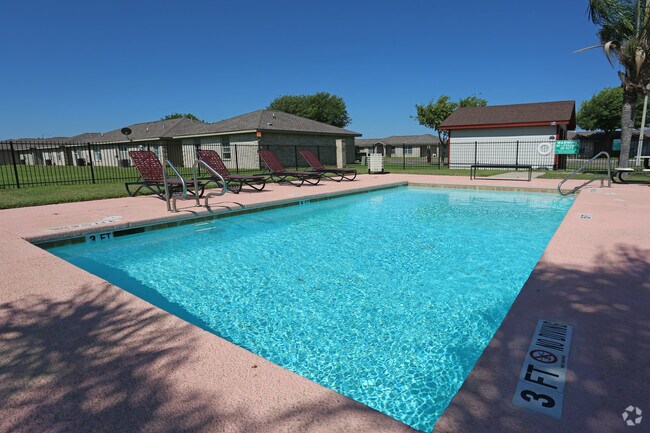 Piscina - Valley View Apartments