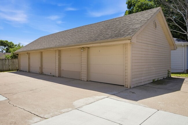 Photo - 401 SE Lowell Dr Unit #4
