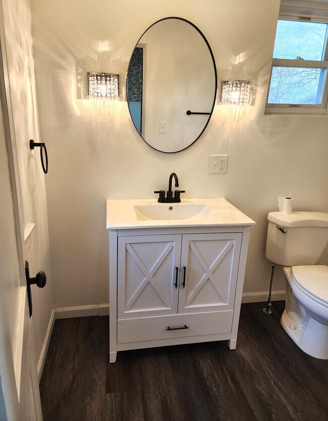 Photo - 820 Mill St