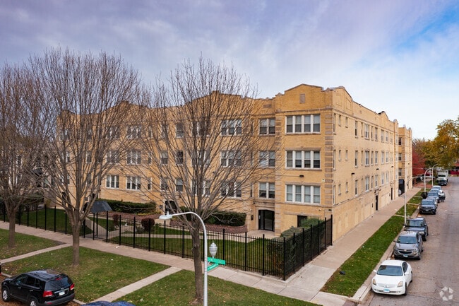 200 N Kenneth