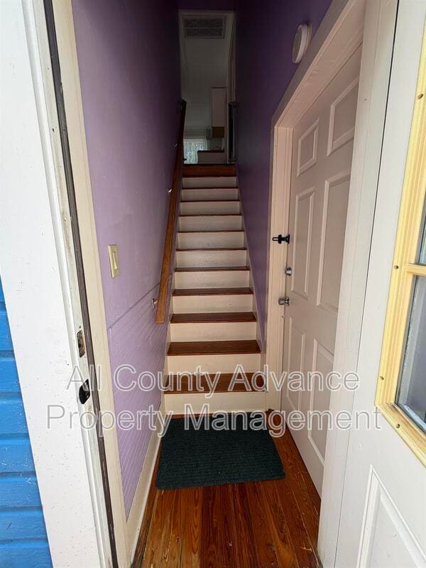 Photo - 912 Pine St