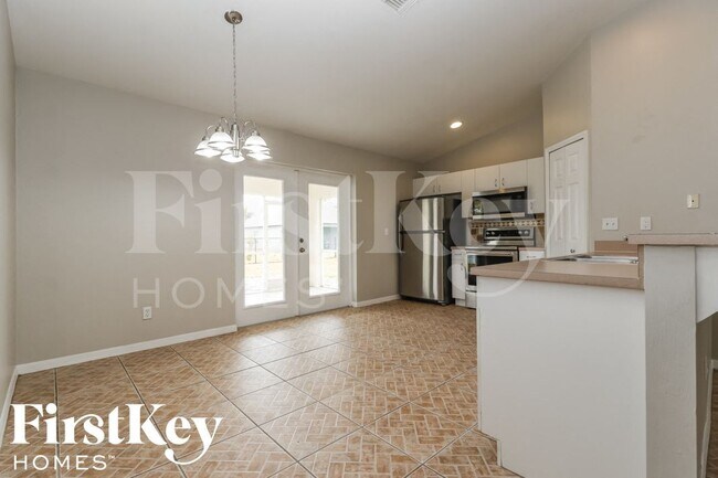 Photo - 1302 SW 35th St