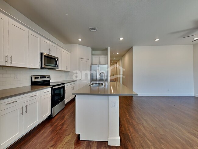 Photo - 6628 S 42nd Dr