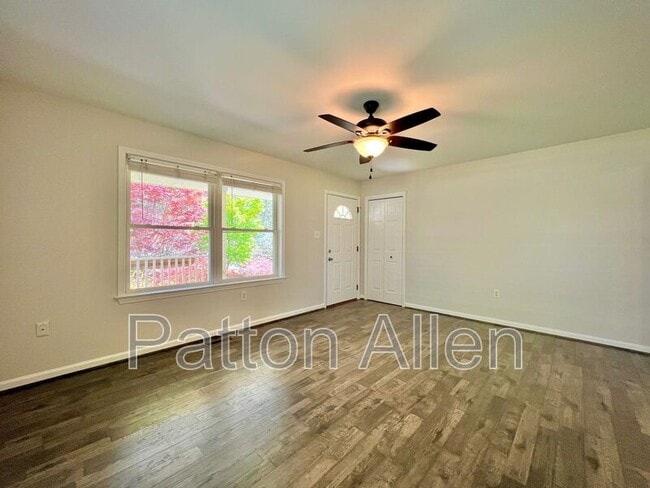 Photo - 313 Westover Dr