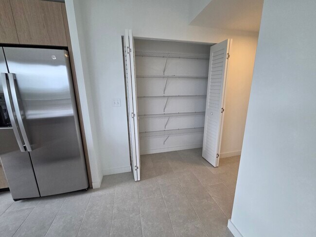 Photo - 3280 NW 19th St Unit C1
