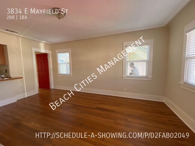 Charming Bungalow Home - Pet Friendly!