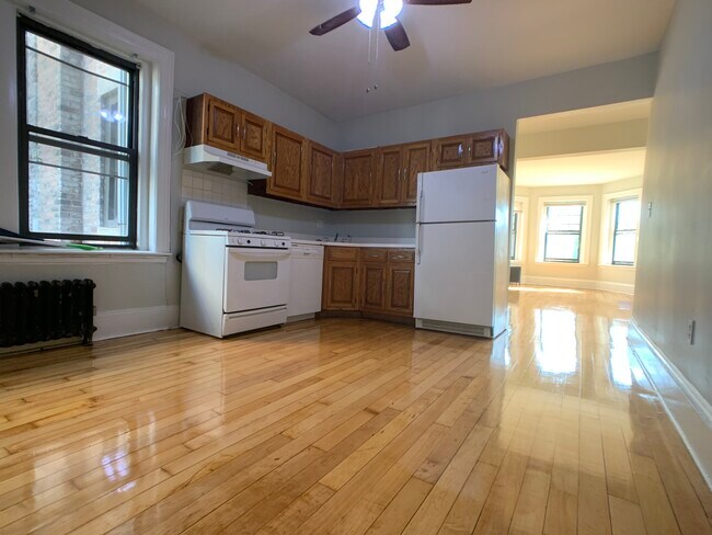 Photo - 1157 Commonwealth Ave