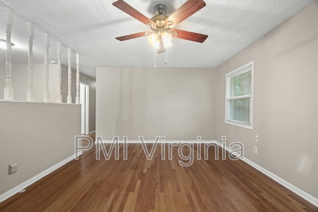 Photo - 705 Providence Rd