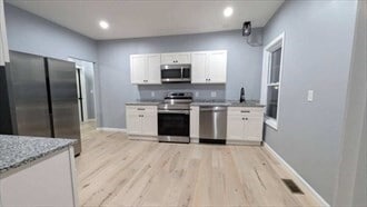 Building Photo - 60 Dunham St Unit 1