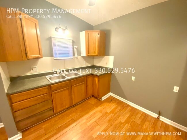 Photo - 1631 Bryan Ave SW