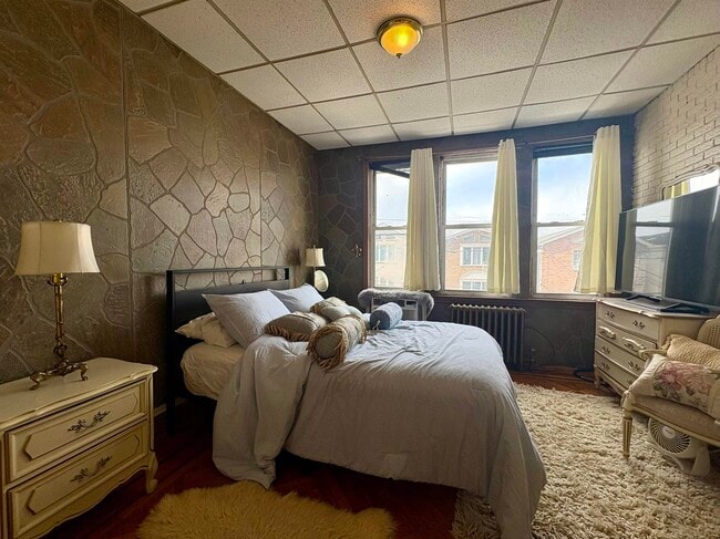 Building Photo - 254 Terrace Ave