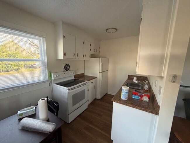 Photo - 500 Devon St Unidad 2